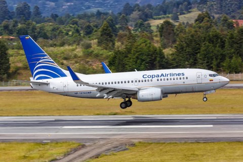 A Copa Airlines Boeing 737-700 aircraft with registration number HP-1376CMP at Medellin Rionegro Airport