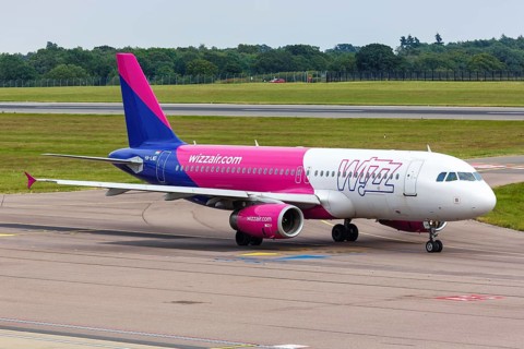 A Wizzair Airbus A320 with registration number HA-LWD at London Airport