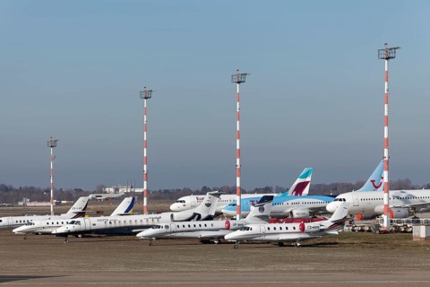 Parked business and private aircraft
