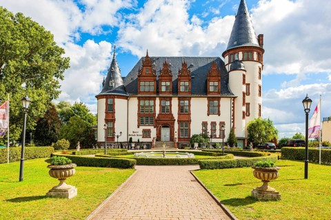 Klink Manor House
