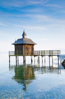 Iced bathhouse