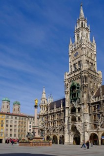 New town hall with Marian column and steeples of the Church of Our Lady