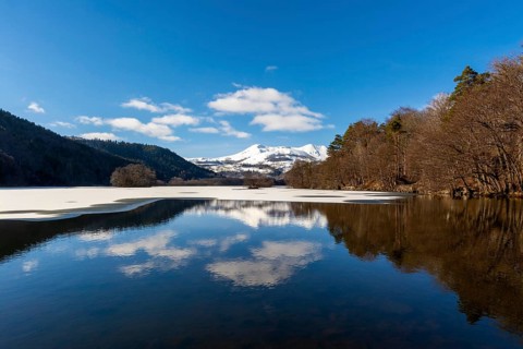Lake Chambon in winter