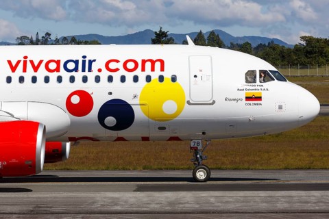 A Vivaair Airbus A320 aircraft with registration HK-5278 at Medellin Rionegro Airport