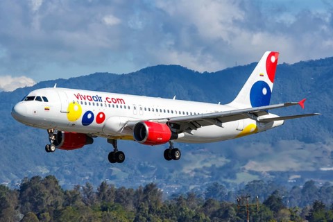 A Vivaair Airbus A320 aircraft with registration HK-5051 lands at Medellin Rionegro Airport