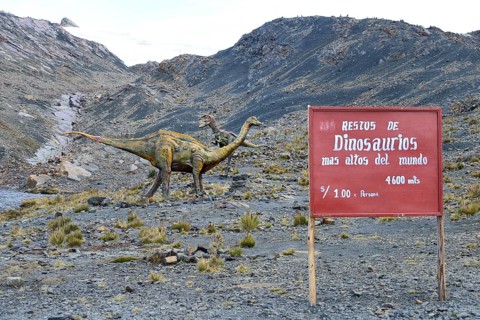Life-size figure of a dinosaur at the highest site in the world