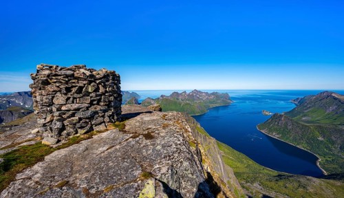 Peak of Grytetippen