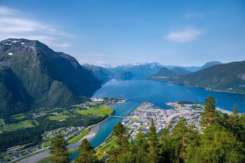 View from the hike Romsdalseggen