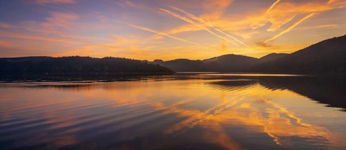 Sunrise at the Hohenwarte dam