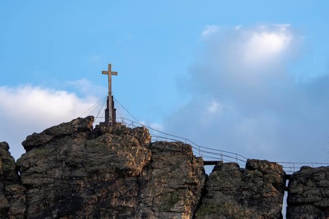 Summit cross