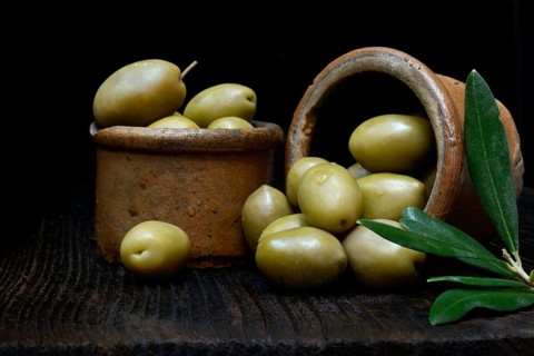 Greek olives from Chalkidiki in pots