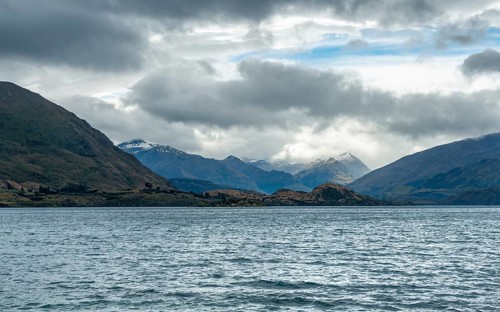 View over Lake Wakatipu from Queenstown
