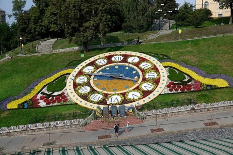 Flower Clock and Memorial to the Fatalities of the Revolution of Dignity