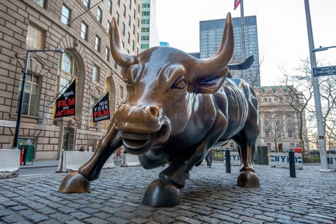Bullenfigur vor der Boerse