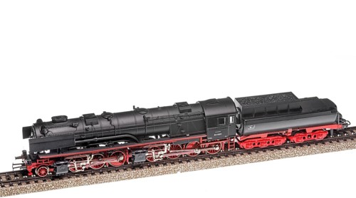 Maerklin HO steam freight train trailing tender locomotive 1970s production