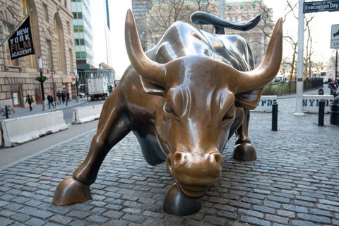 Bullenfigur vor der Boerse