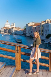 Young woman at the Ponte dell'Accademia