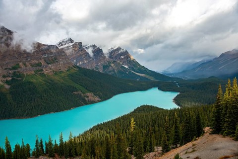 Cloudy mountain peaks