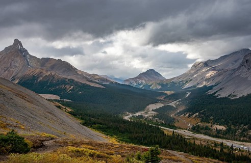View of mountains Hilda Peak