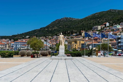 Statue in Samos town