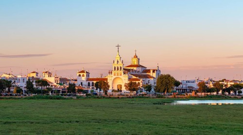 Village El Rocio with hermitage of El Rocio