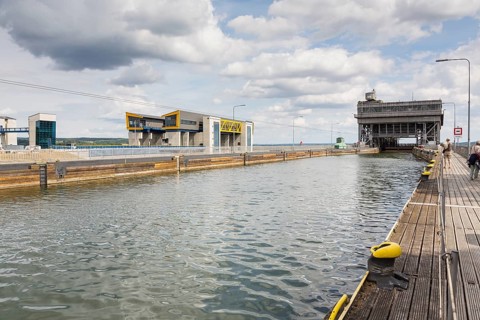 Upper access road from the Oder-Havel-Canal