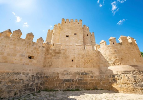 Tower of the Puente Romano