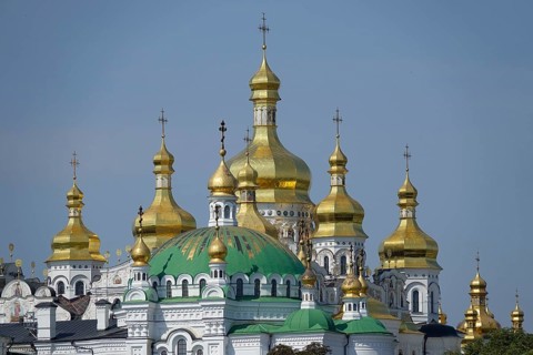 Golden domes of Assumption Cathedral and Refectory Church