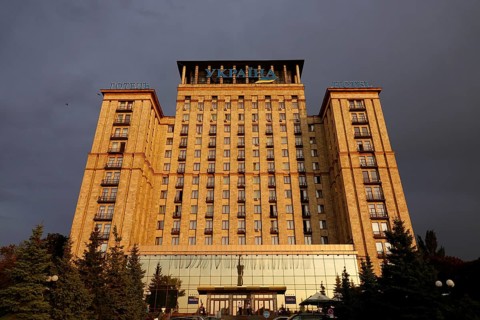 Hotel Ukrajina at Independence Square Majdan Nesaleshnosti
