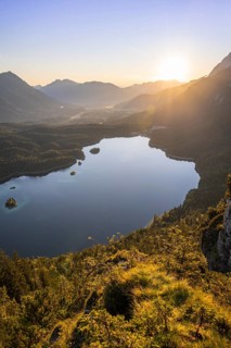 Eibsee lake at sunrise