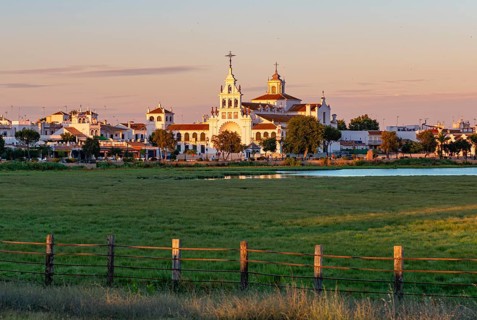 Village El Rocio with hermitage of El Rocio