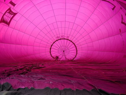 Hot air balloon launch