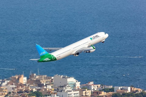A Level Airbus A321 with the registration OE-LCR takes off from Palma de Majorca Airport