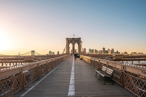 Brooklyn Bridge bei Sonnenaufgang