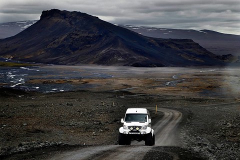 Highland track with Mercedes Sprinter highland bus