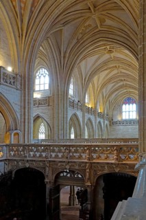 Rood screen and nave