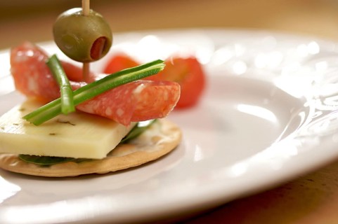 Cracker appetizers with cheese