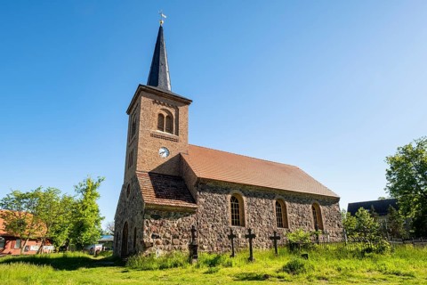 Juehnsdorf village church