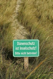 Sign dune protection is island protection at Kniepsand