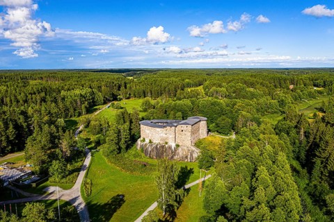 Aerial of Raseburg castle