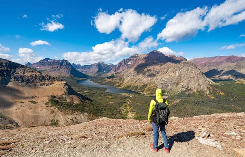Hikers on the trail to Scenic Point