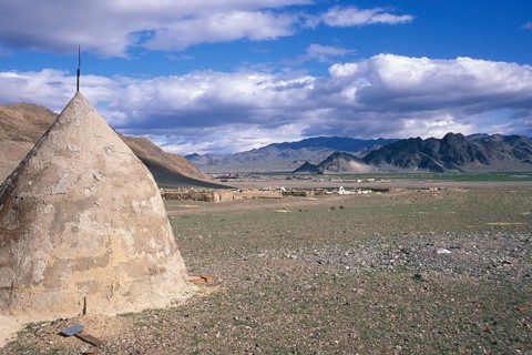 Cemetery near Bayan Olgii