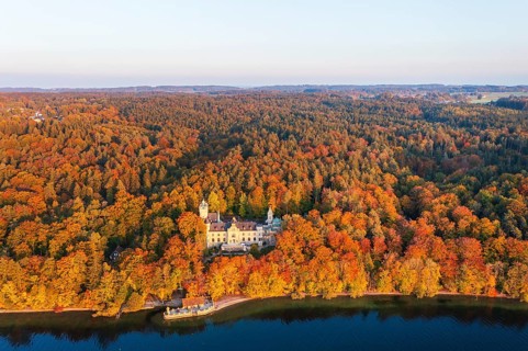 Seeburg Castle at Lake Starnberg in the evening light