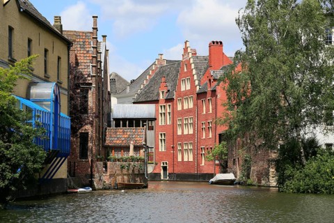 Dwellings on the Lieve