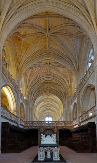 Choir with tomb of Philibert Le Beau