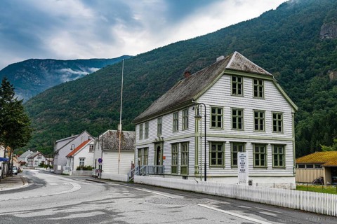 Historic houses in Laerdal