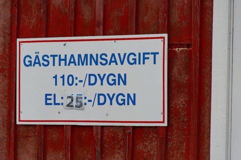 Sign guest harbour with harbour fees summer harbour archipelago
