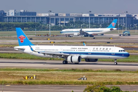 An Airbus A321neo aircraft of China Southern Airlines with registration number B-307L at Guangzhou Baiyun Airport