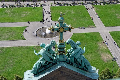 Cross at the Berlin Cathedral