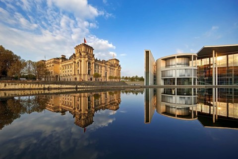 Panorama Reichstag with Paul-Loebe-Haus and Spree in morning light